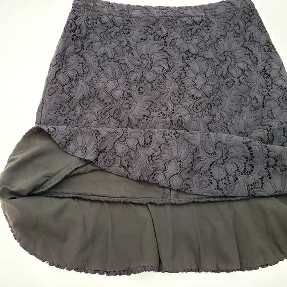 Club Monaco Navy Floral Lace Mini Skirt - Picture 5 of 5